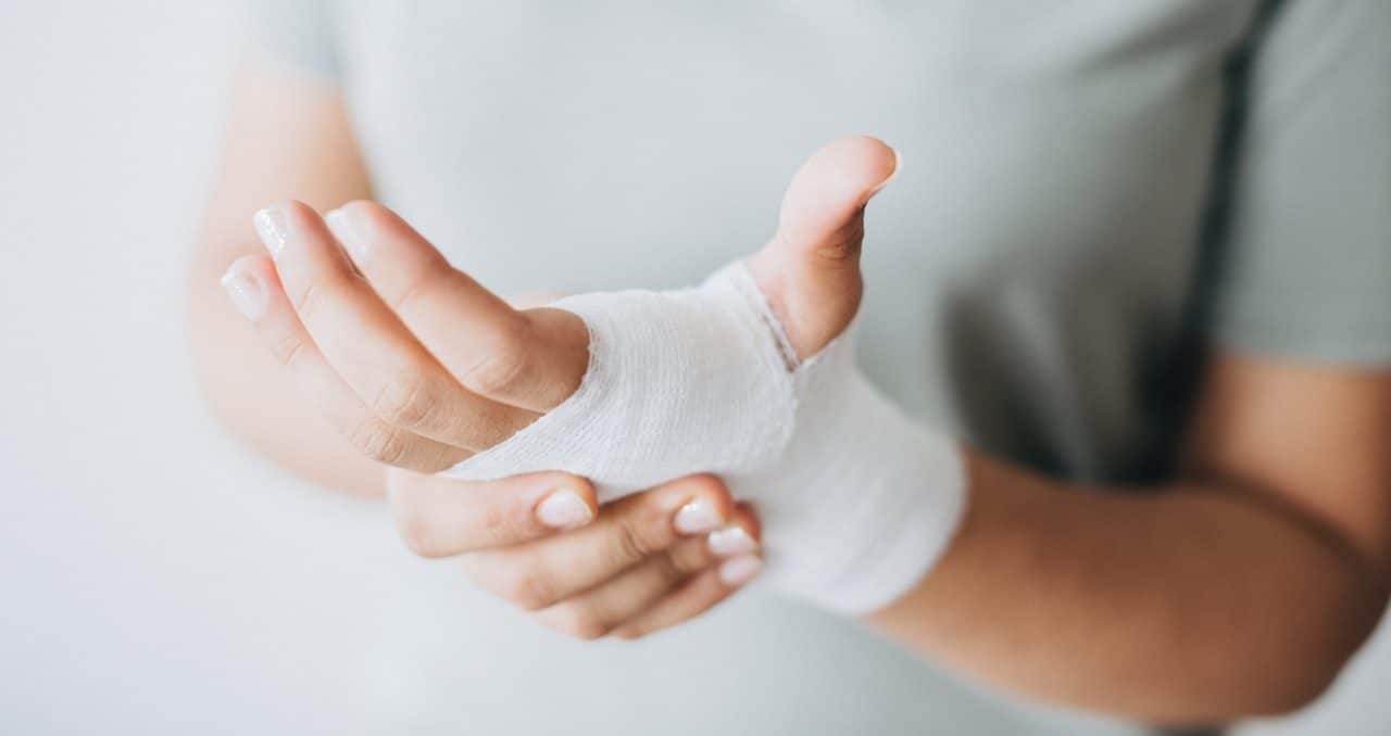 a wrist injury might mean hiring a lawyer after a car accident