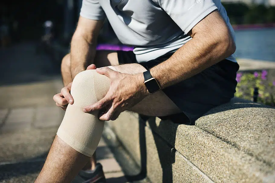 Recovery from a Knee Injury after a Car Accident - Whiplash & Whiplash  Injury St. Louis